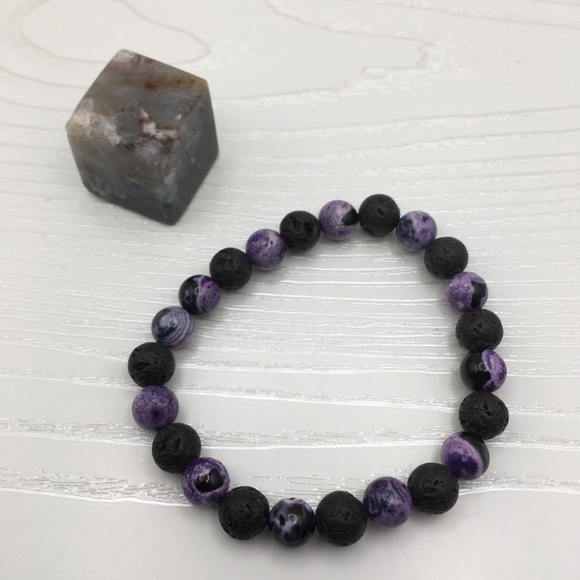 HANDCRAFTED Purple Fire Agate & Black Lava Stretch Bracelet - Picture 1 of 1